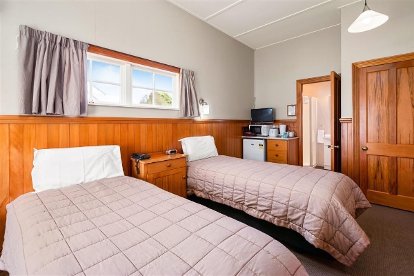 Hotel QUALITY SUITES HUKA FALLS